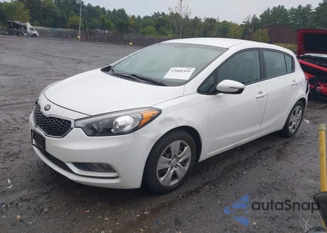 2016 Kia Forte Lx z USA, uszkodzony, nr VIN KNAFK5A8XG5525535